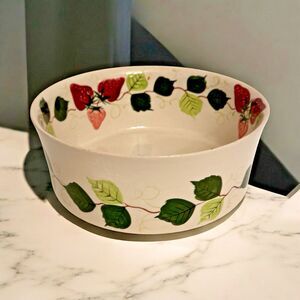 Oven King Italy Strawberry & Leaf Ceramic Serving Dish Vintage Bakeware Bowl